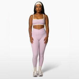 437 The Micro Bra - PARFAIT/CREME and V Legging -PARFAIT